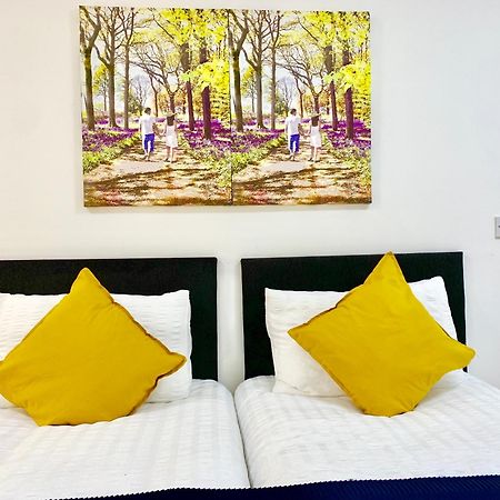 London Studio Apartments, Private Bathroom, Kitchenette, Parking, Np2 Экстерьер фото